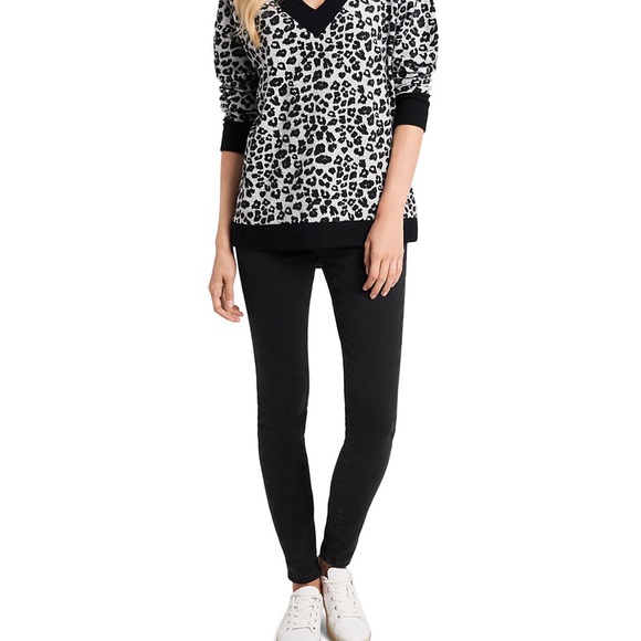 NWOT Vince Camuto M leopard print sweater - Picture 2 of 4
